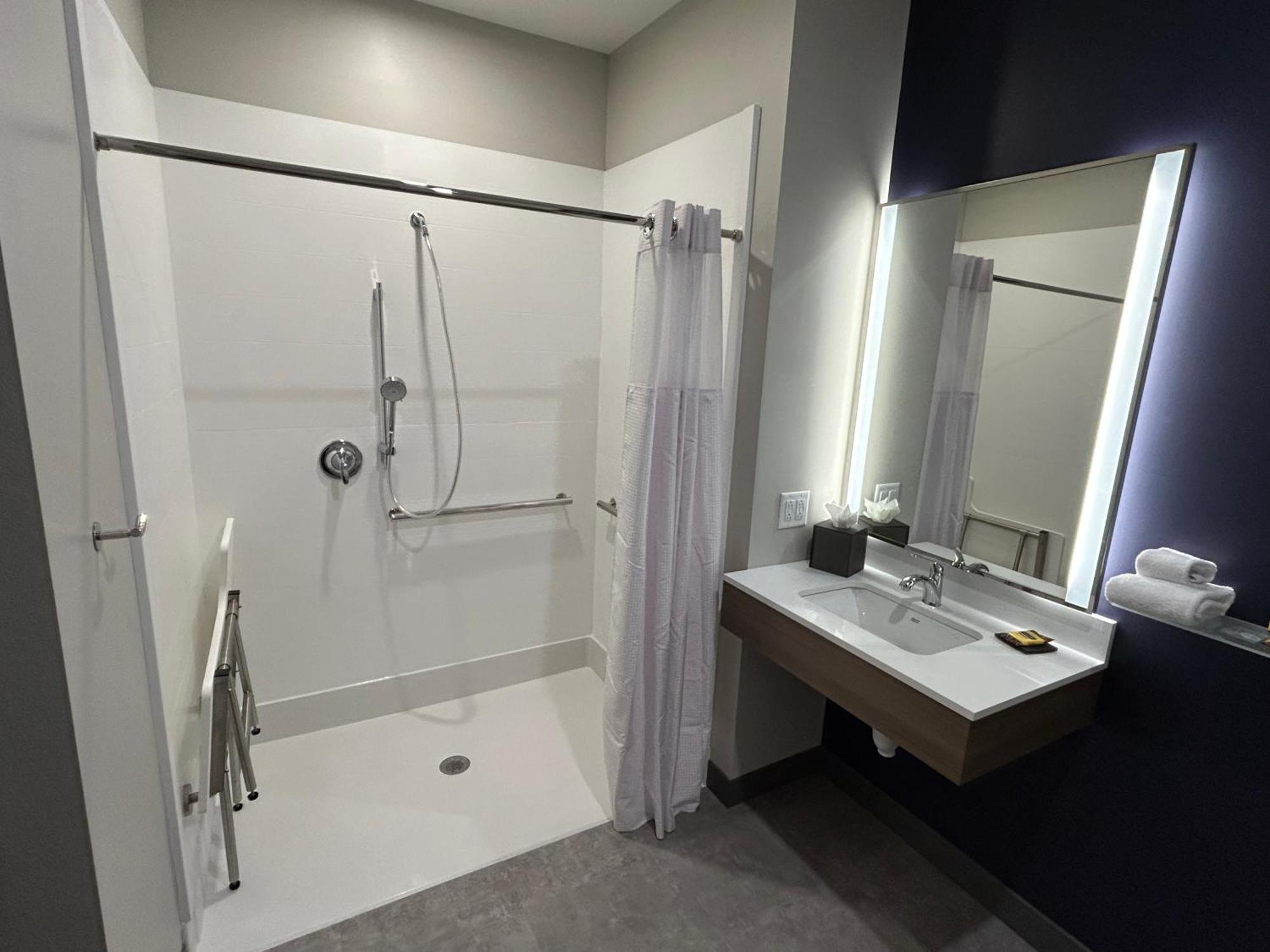 Best Western Plus Marquette Hotel & Suites Exterior foto