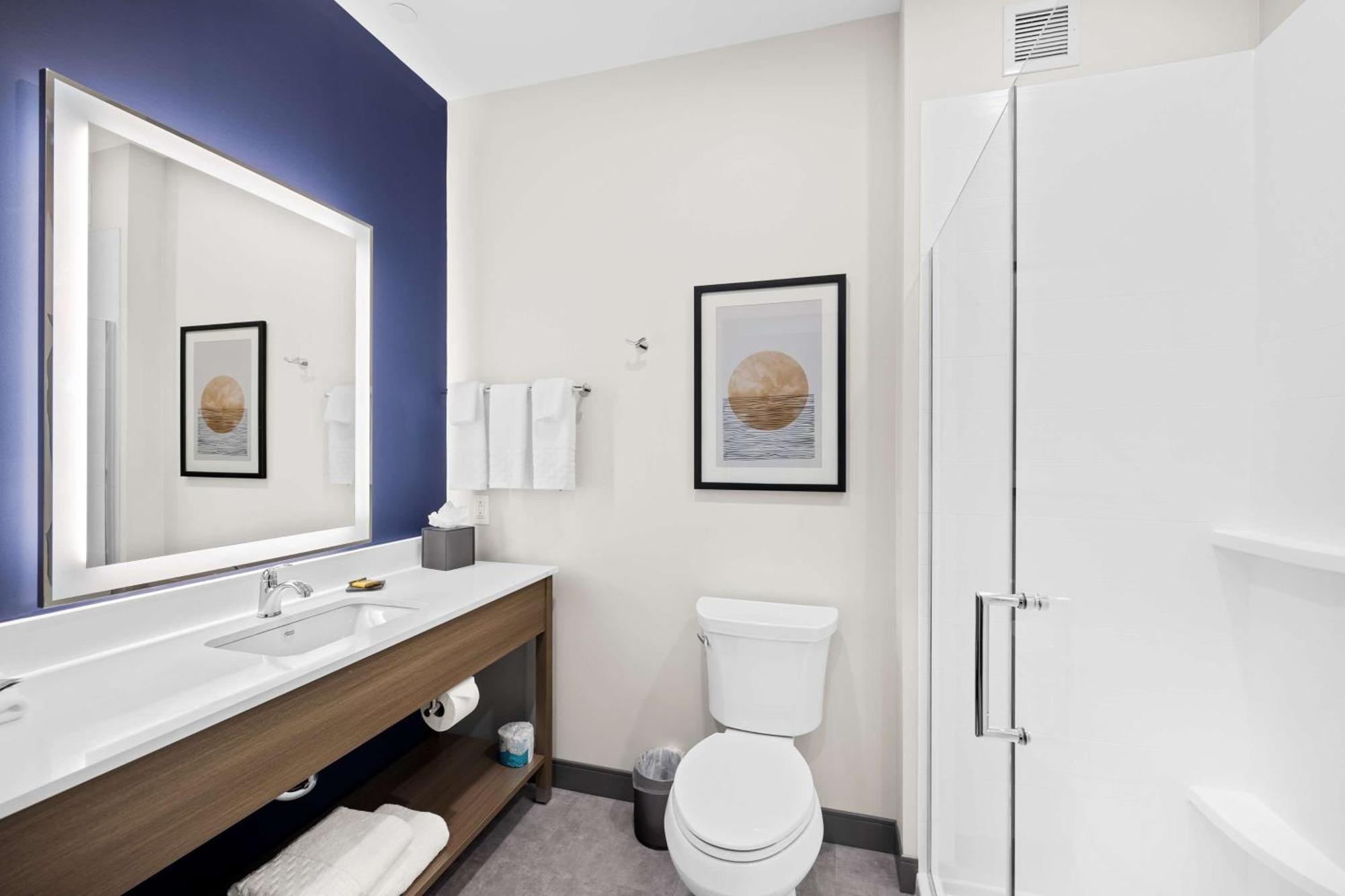 Best Western Plus Marquette Hotel & Suites Exterior foto